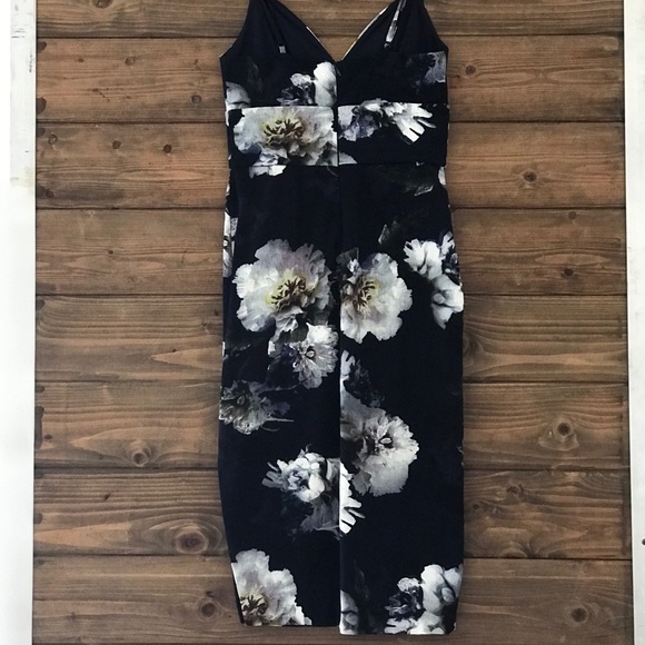 Dynamite |  Floral Cocktail Dress - Picture 3 of 4